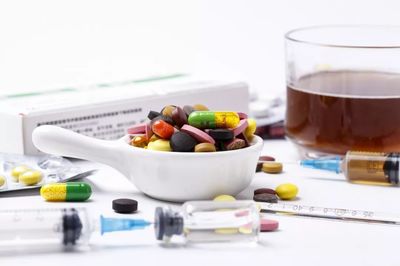 【兇殘】全面4+7集采來臨,藥企極限生存假設成真,百萬藥代失業!