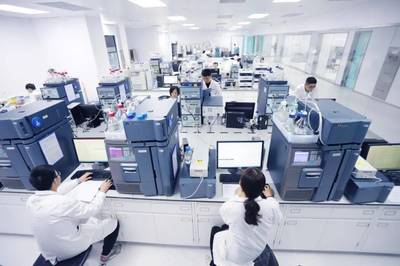 齊魯制藥榮獲第二屆&ldquo;影響濟南&rdquo;名企名牌百強榜&ldquo;年度榮耀&rdquo;大獎